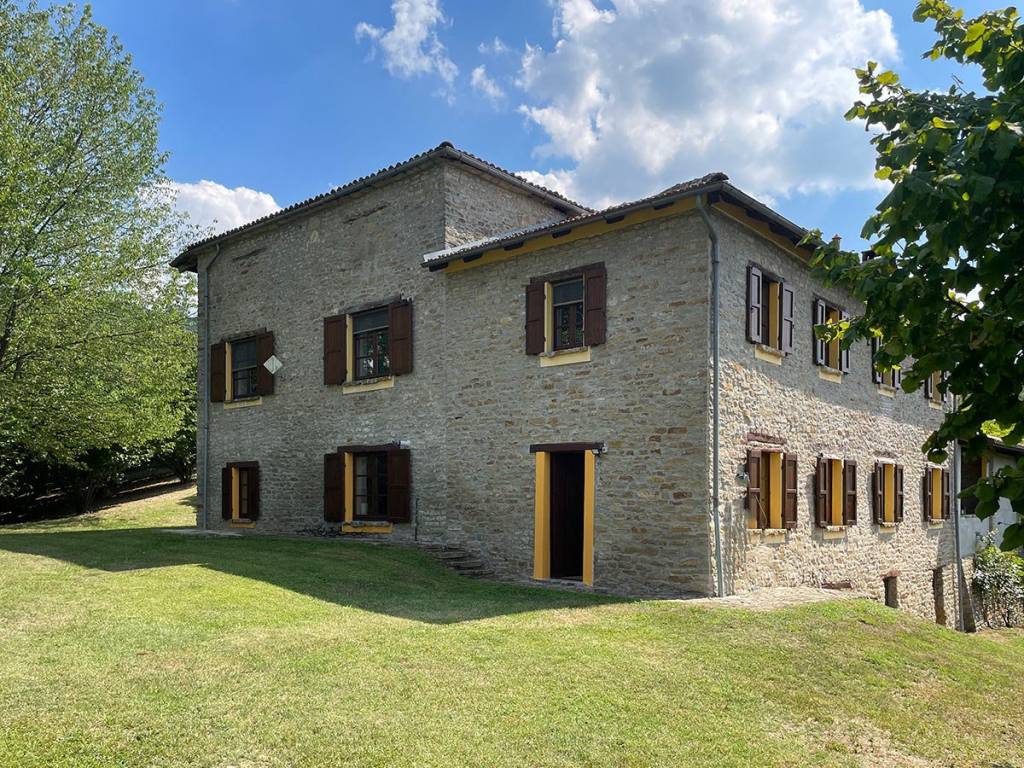 Rustico / casale a Castino in Via Nazionale Castino-Cortemilia, 30 - Foto 2
