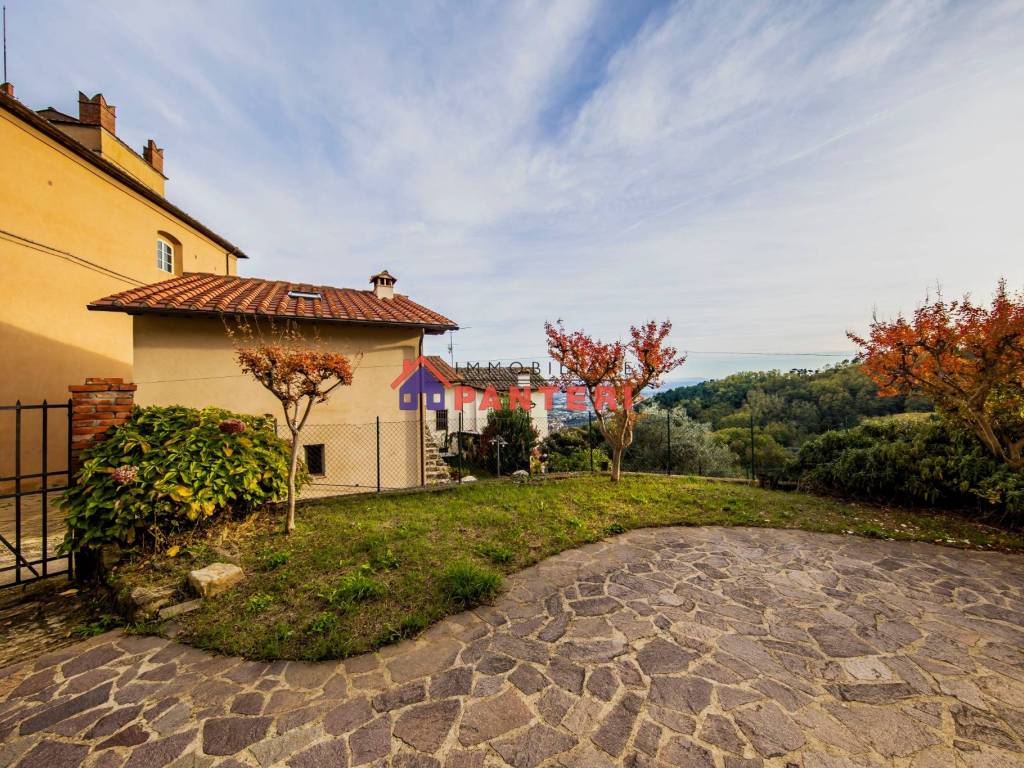 Rustico / casale a Pescia in Via Enrico Berlinguer - Foto 2