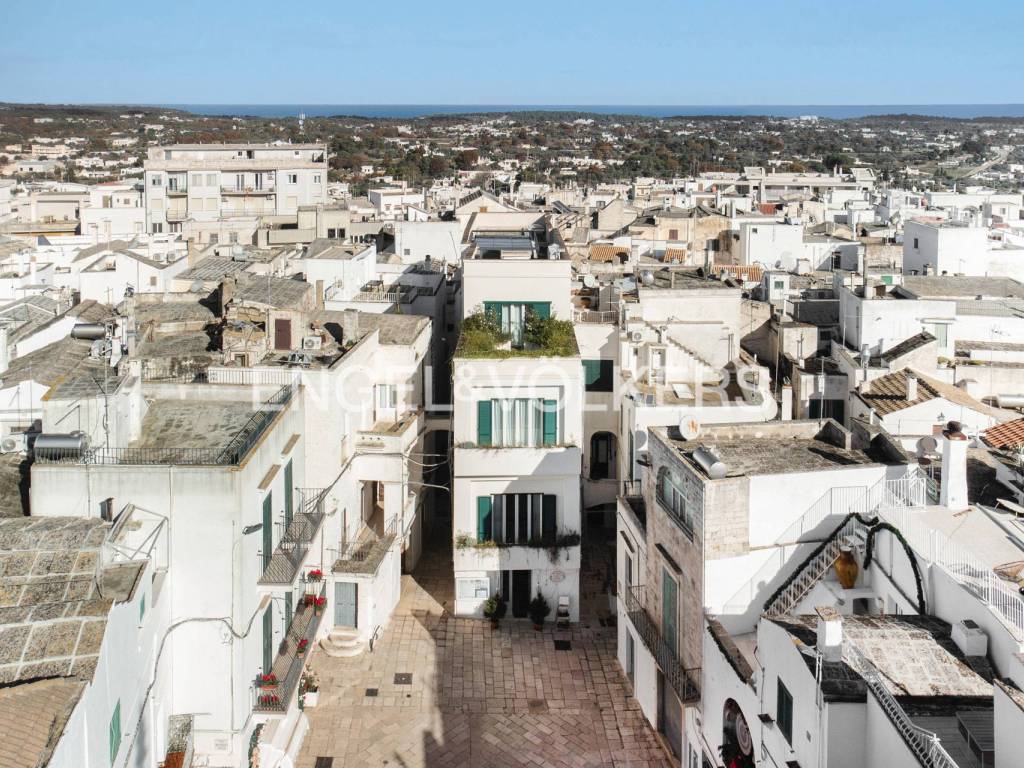 Casa indipendente a Cisternino in Piazza Vittorio Emanuele - Foto 2