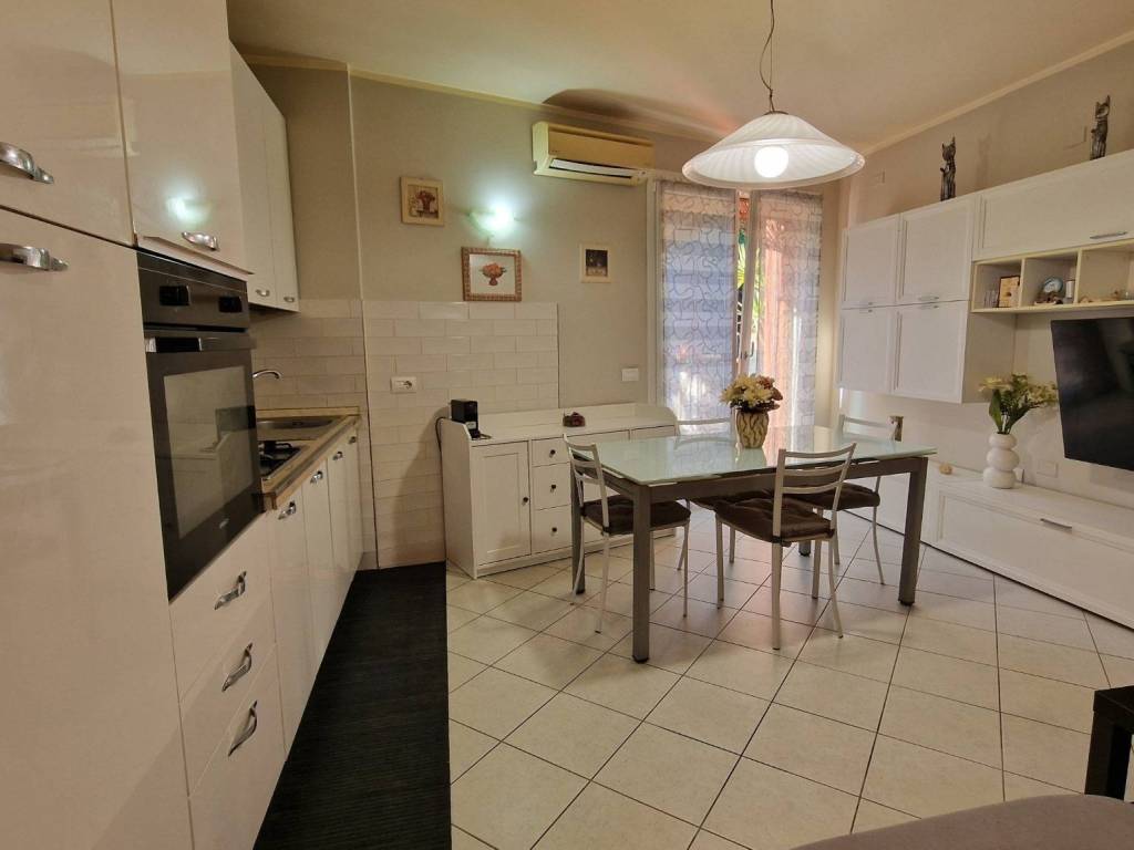 Appartamento a Pesaro in Strada Crocevecchia - Foto 4