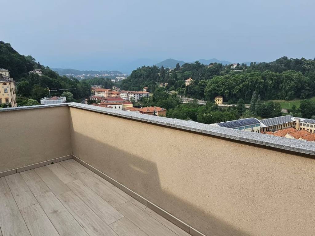 Attico / mansarda a Biella in Via San Giuseppe, 3 - Foto 2