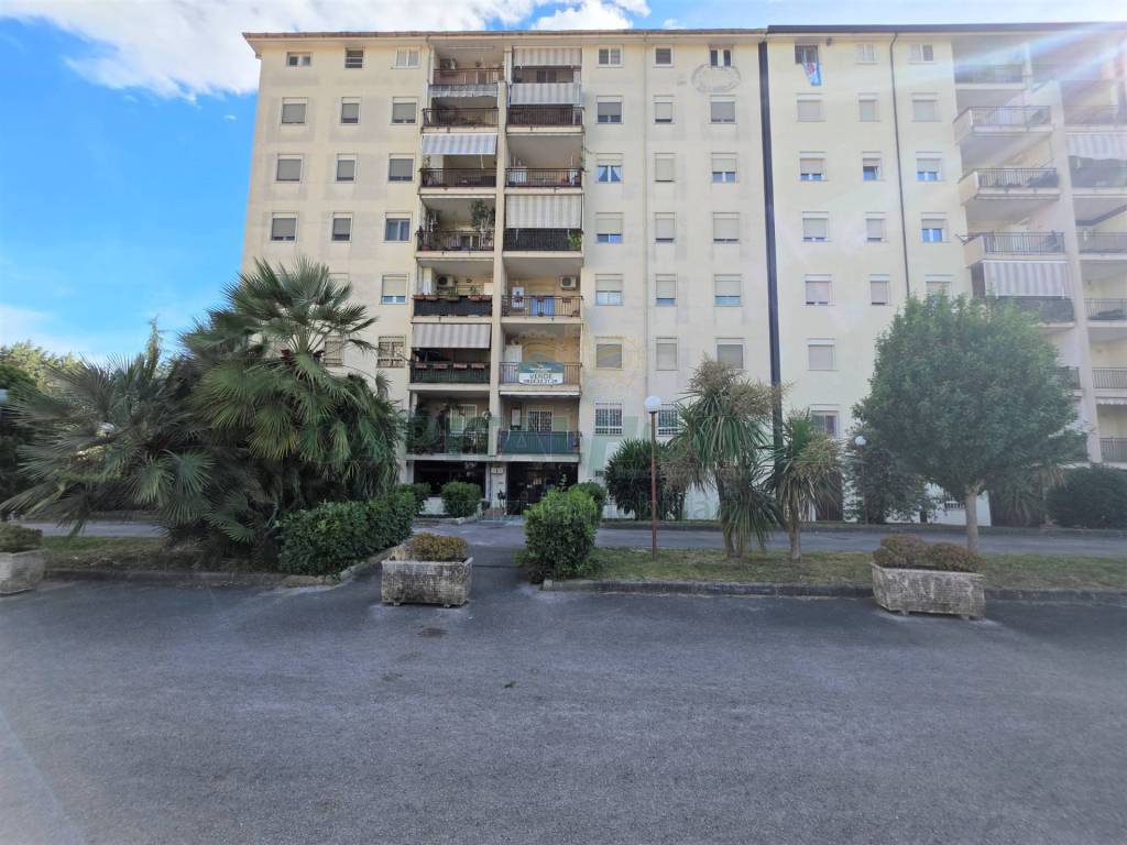Appartamento a Caserta in Piazza Giuseppe Ungaretti - Foto 5