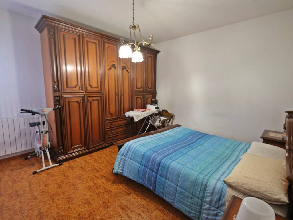 Appartamento a Villafranca di verona in Via Alessandri - Foto 4