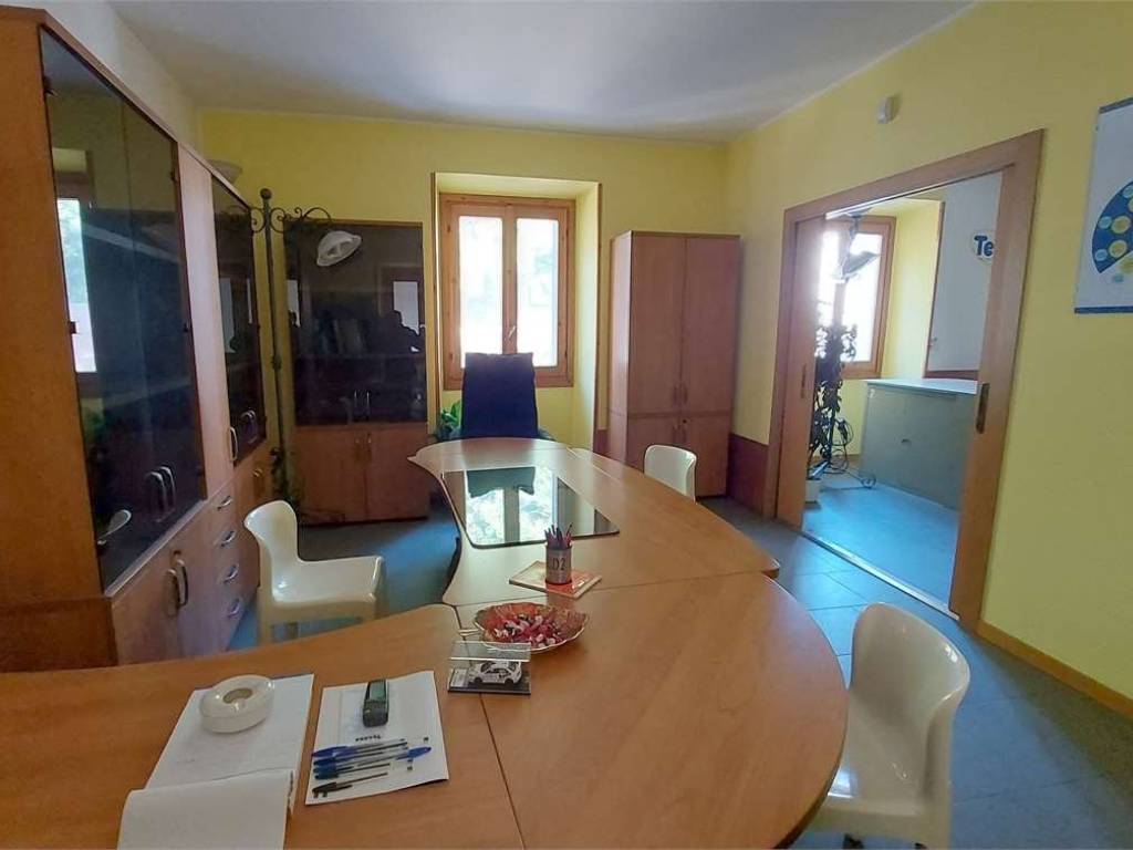 Palazzo / stabile a Airuno in Via Postale Vecchia, 1 - Foto 4
