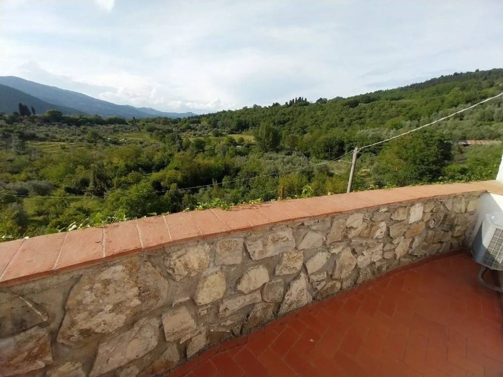 Rustico / casale a Vaiano in Via Di Faltugnano - Foto 4