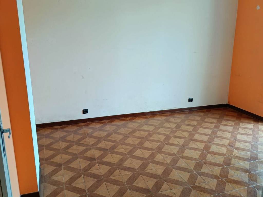 Appartamento a Casale monferrato in Strada Regina-Claretta - Foto 5