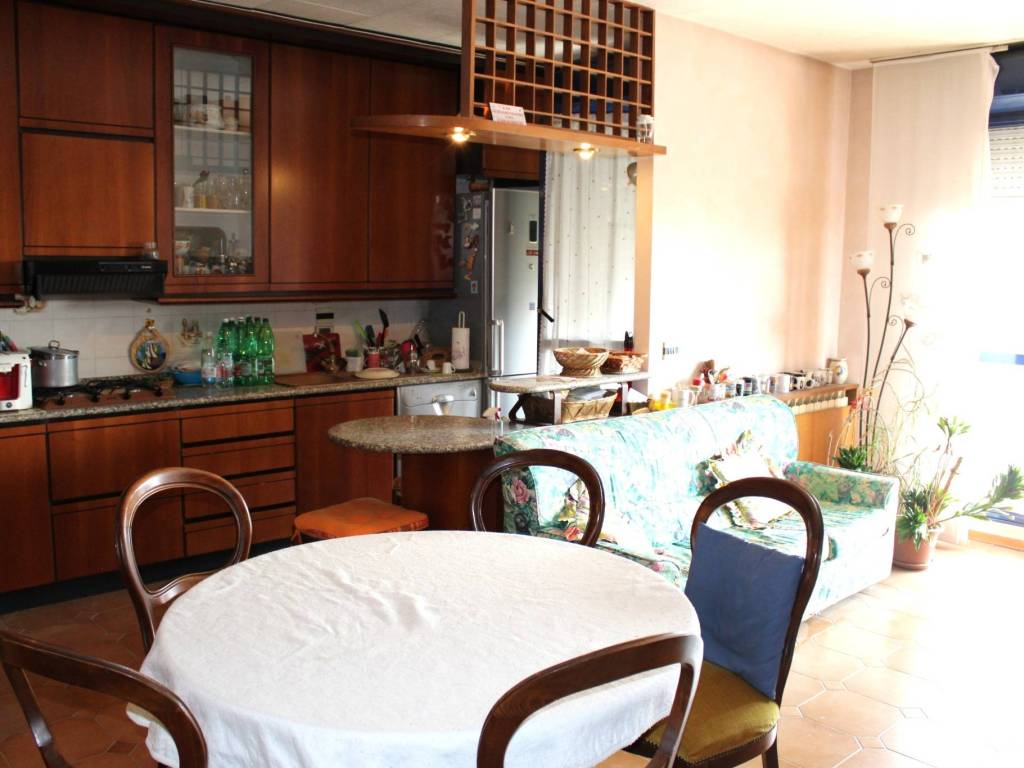 Appartamento a Vercelli in Via Asiago, 46 - Foto 3
