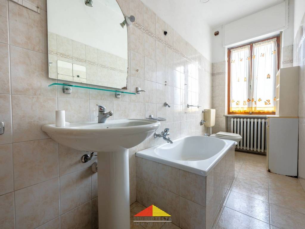 Villa a Revello in Via Giovanni Fraire, 3 - Foto 4