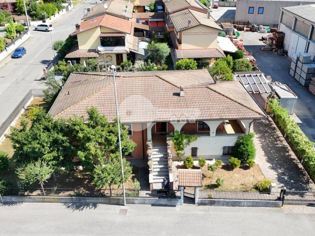 Villa a Leno in Via Striaga, 34 - Foto 2