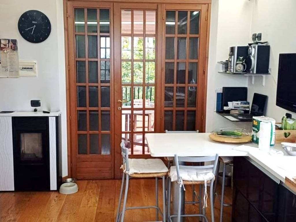 Villa a Castiglione del lago in Strada Provinciale di Pozzuolo Tratto 2 - Foto 2