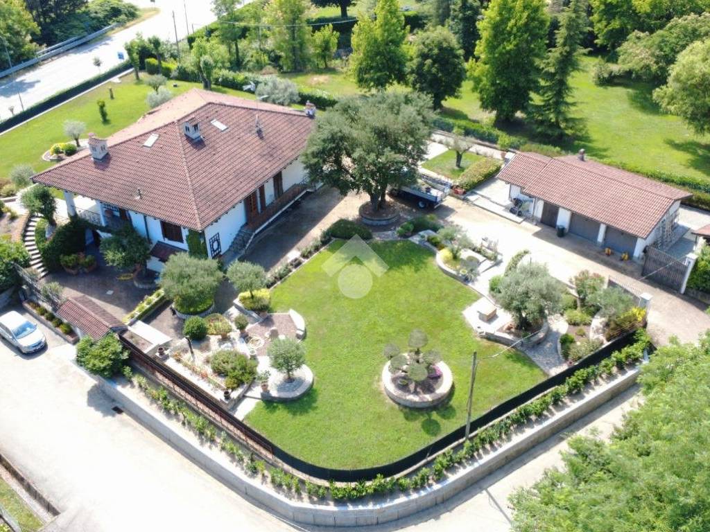 Villa a Massazza in Via Pino, 1 - Foto 2