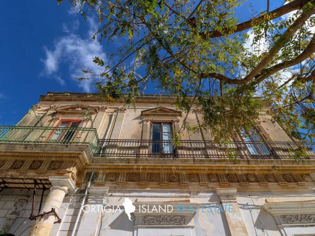 Palazzo / stabile a Canicattini bagni in Piazza Xx Settembre - Foto 2