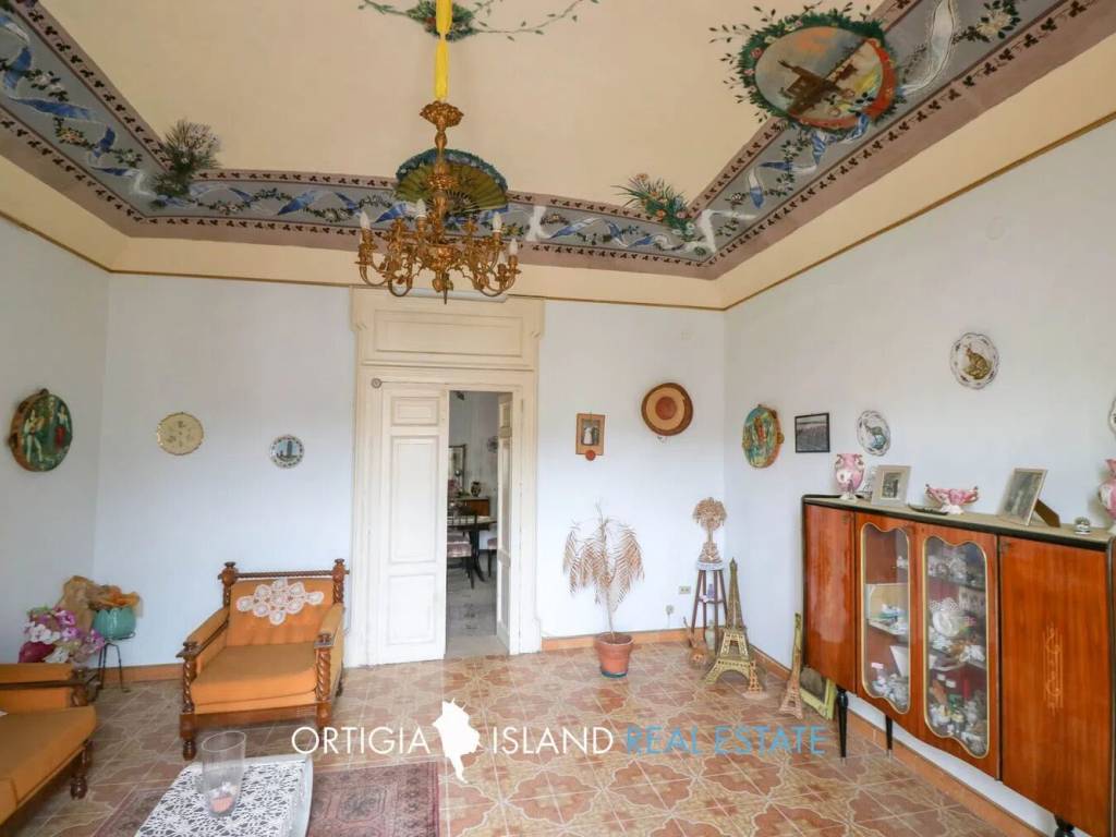 Palazzo / stabile a Canicattini bagni in Piazza Xx Settembre - Foto 4