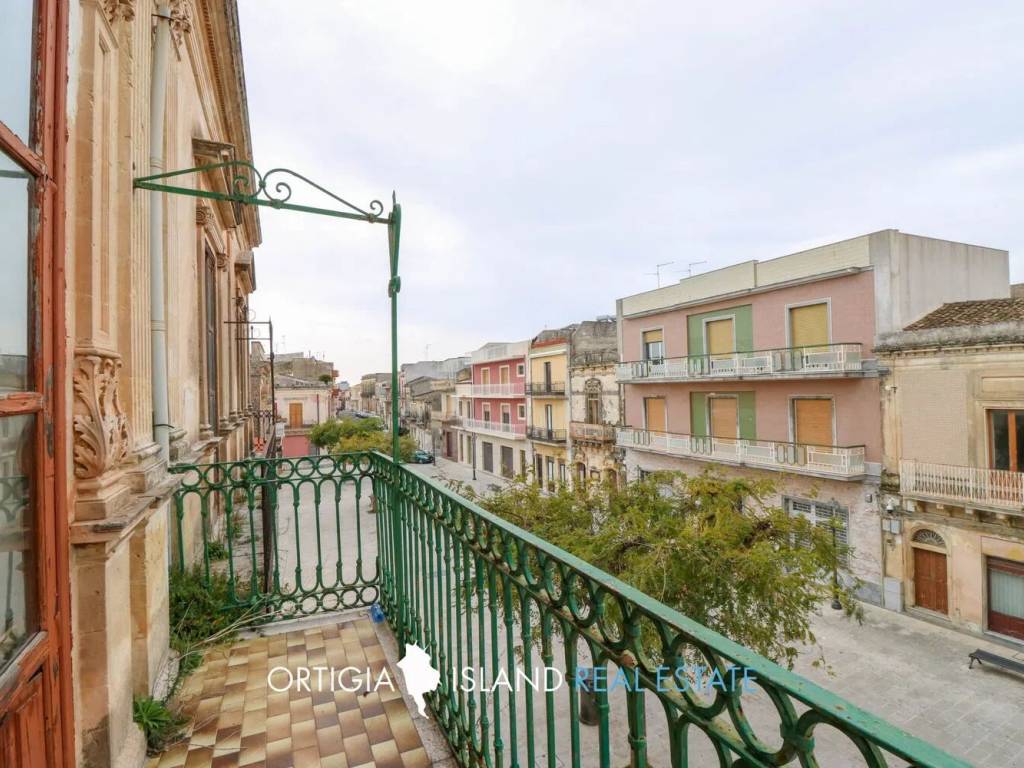 Palazzo / stabile a Canicattini bagni in Piazza Xx Settembre - Foto 5