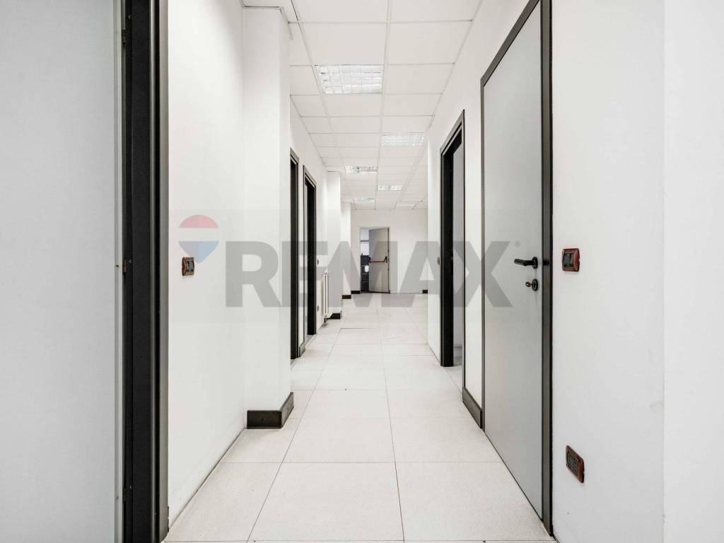 Immobile a Azzate in via 2 giugno, 13 - Foto 3