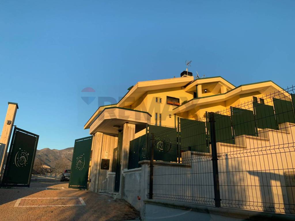 Casa indipendente a Cervaro - Foto 2