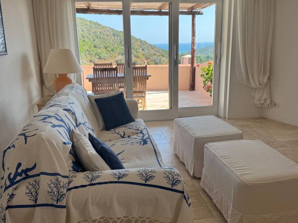 Appartamento a Arzachena in Via del Golf - Foto 2