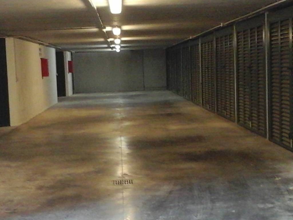 Box / garage a Loano in Via Gabriele D'Annunzio - Foto 2