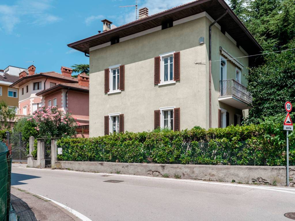 Villa a Trento in Via San Bartolameo, 21 - Foto 2