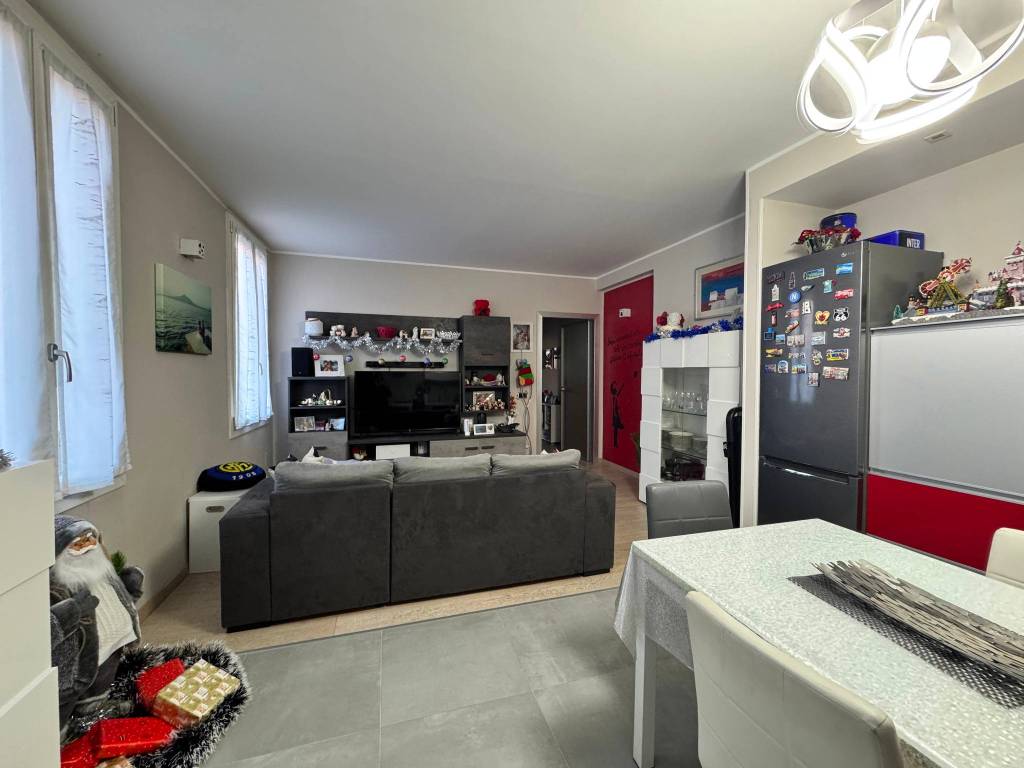 Appartamento a Verbania in Via Vigne Basse - Foto 4