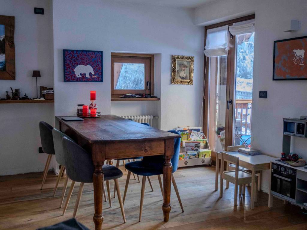 Appartamento a Courmayeur in Viale Monte Bianco, 28 - Foto 3