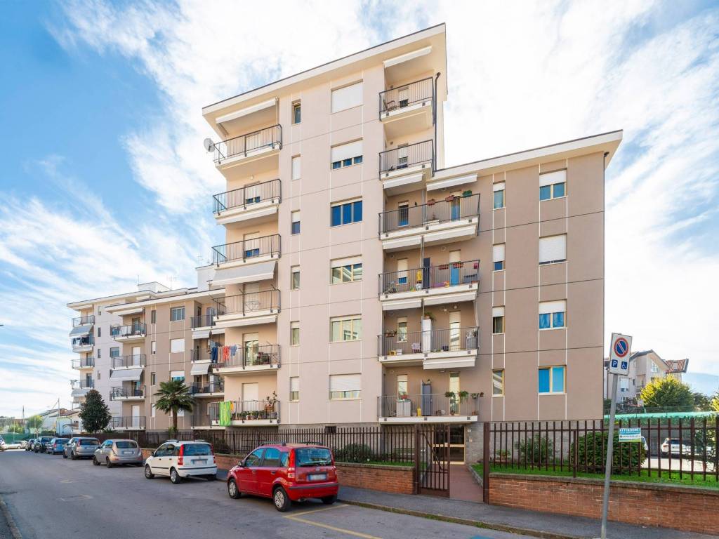 Appartamento a Saluzzo in Via Francesco Costa, 7 - Foto 3