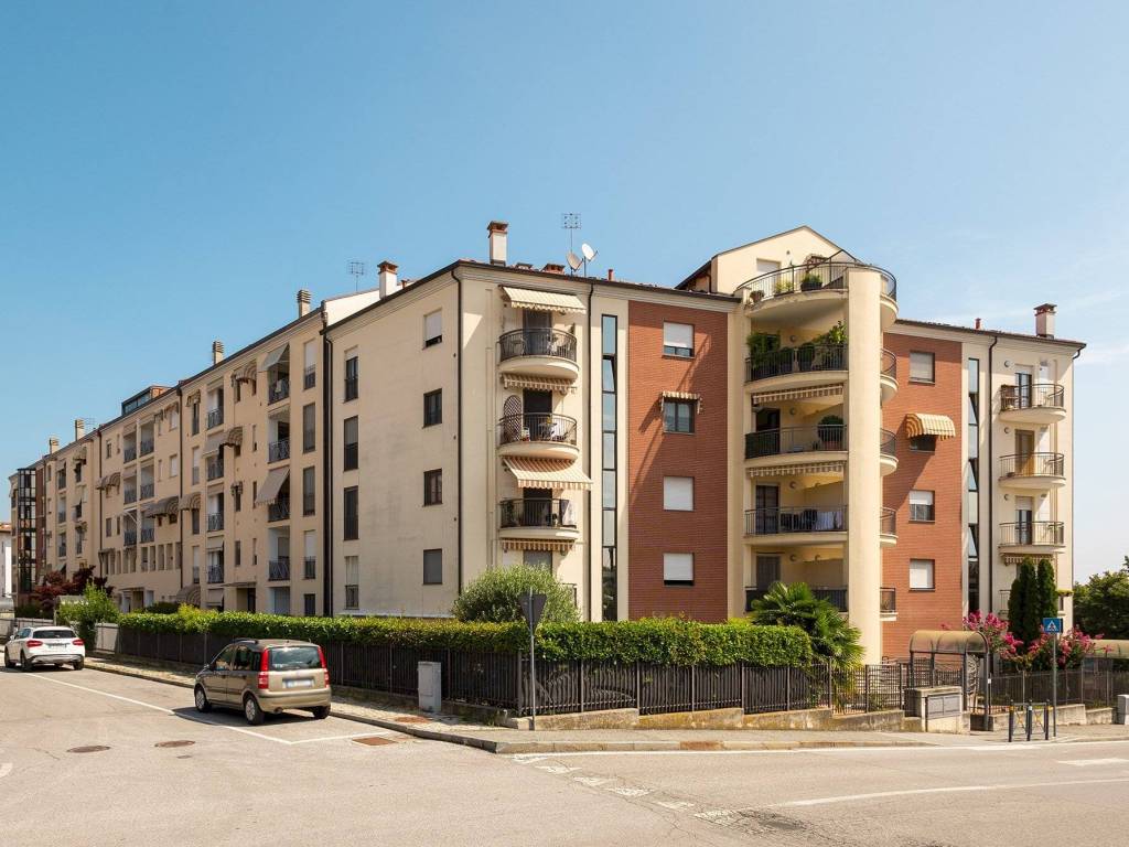 Appartamento a Saluzzo in Via Vittime di Bologna, 9 - Foto 4