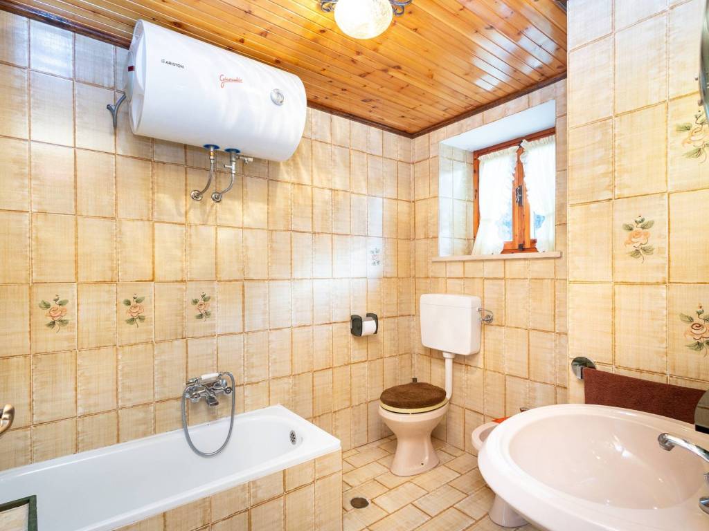 Appartamento a Casteldelfino in Via Pontechianale, 66 - Foto 4