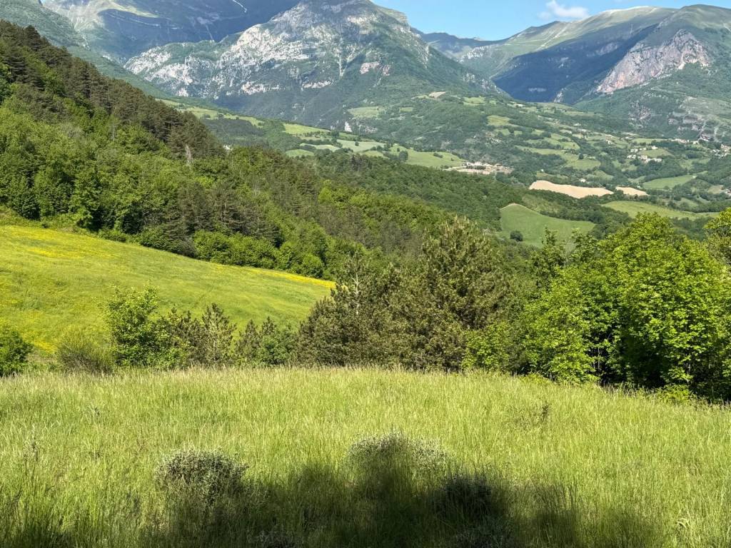 Terreno a Montefortino in Strada Provinciale Subappennina - Foto 4