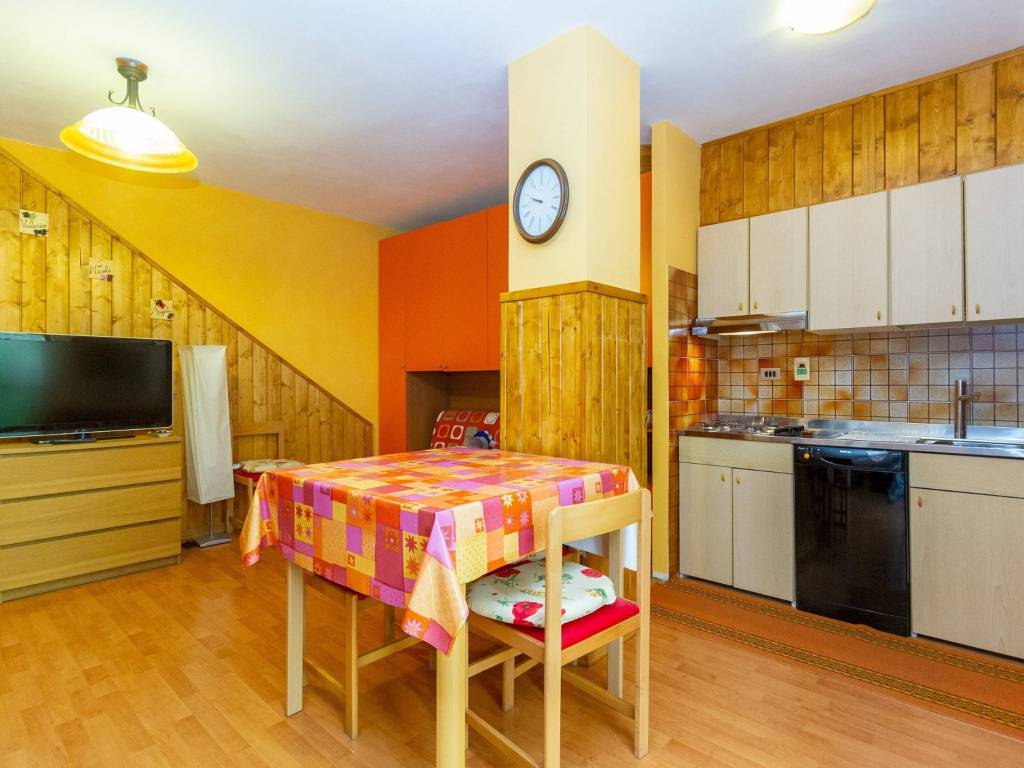 Appartamento a Casteldelfino in Via Pontechianale, 68 - Foto 4