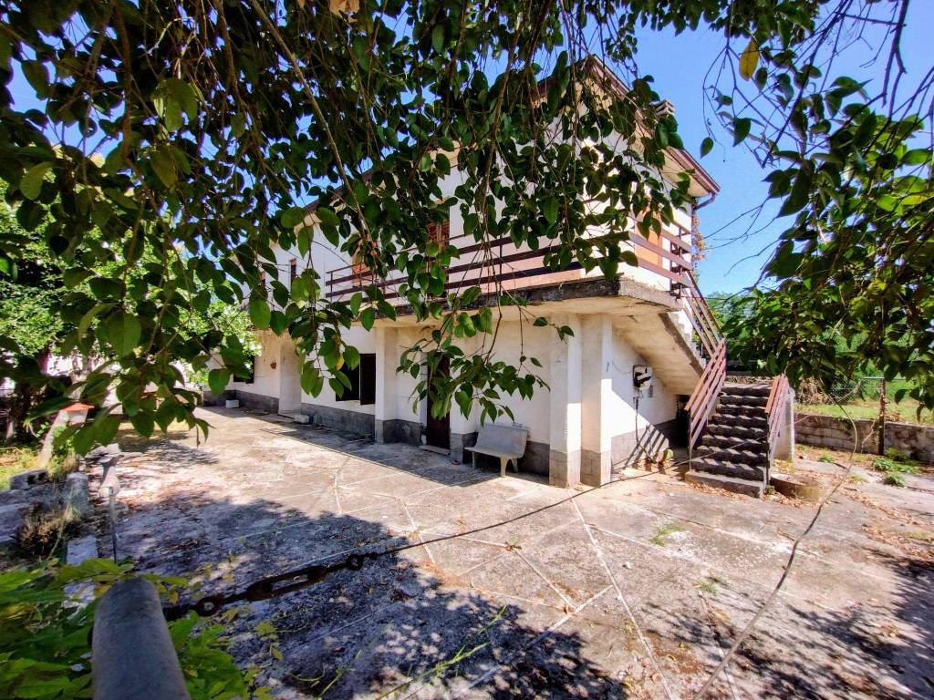 Casa indipendente a Roccasecca in Via Colle Iannozzo, 6 - Foto 2