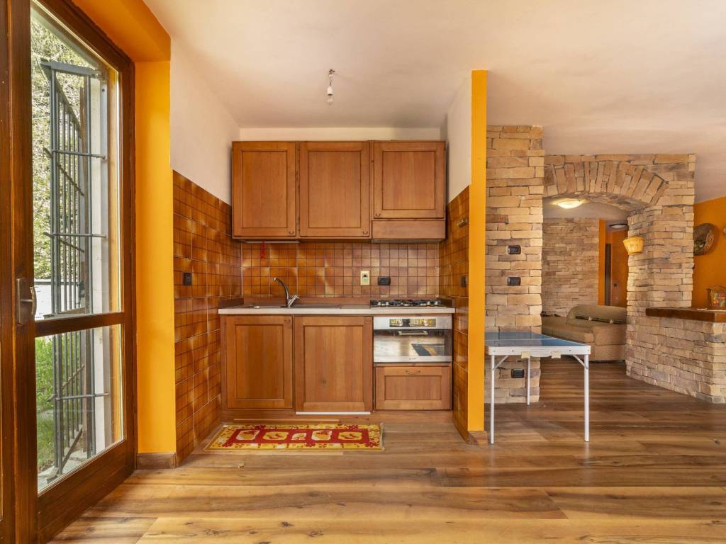 Appartamento a Casteldelfino in Via Pontechianale, 68 - Foto 3