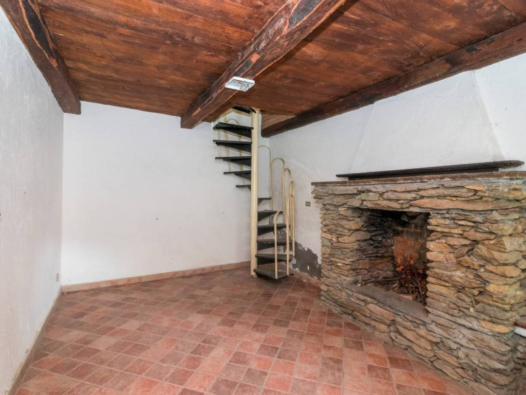 Rustico / casale a Bagnolo piemonte in Via Garigo, 29 - Foto 5