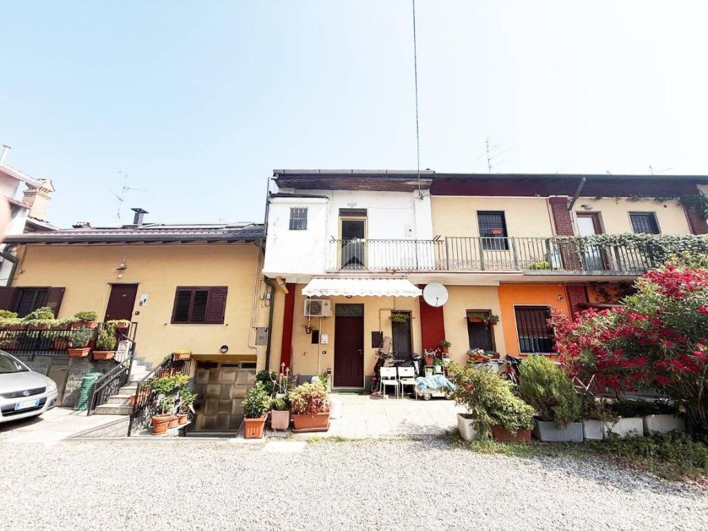 Appartamento a Gerenzano in Via Roma, 8 - Foto 2