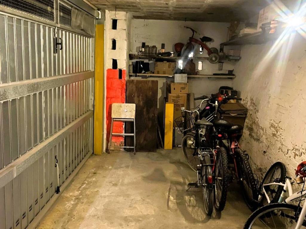 Box / garage a Bologna in Via de' Coltelli, 28 - Foto 4