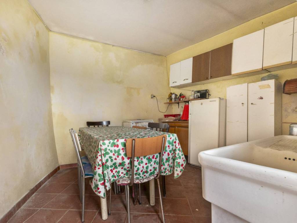 Rustico / casale a Dronero in Regione Piossasco Praletti Superiori, SNC - Foto 2