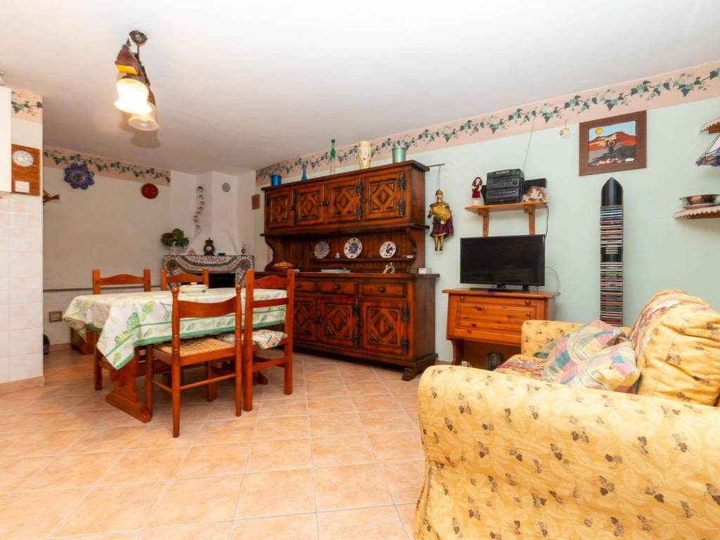Casa indipendente a Bagnolo piemonte in Via Basse, 8 - Foto 3