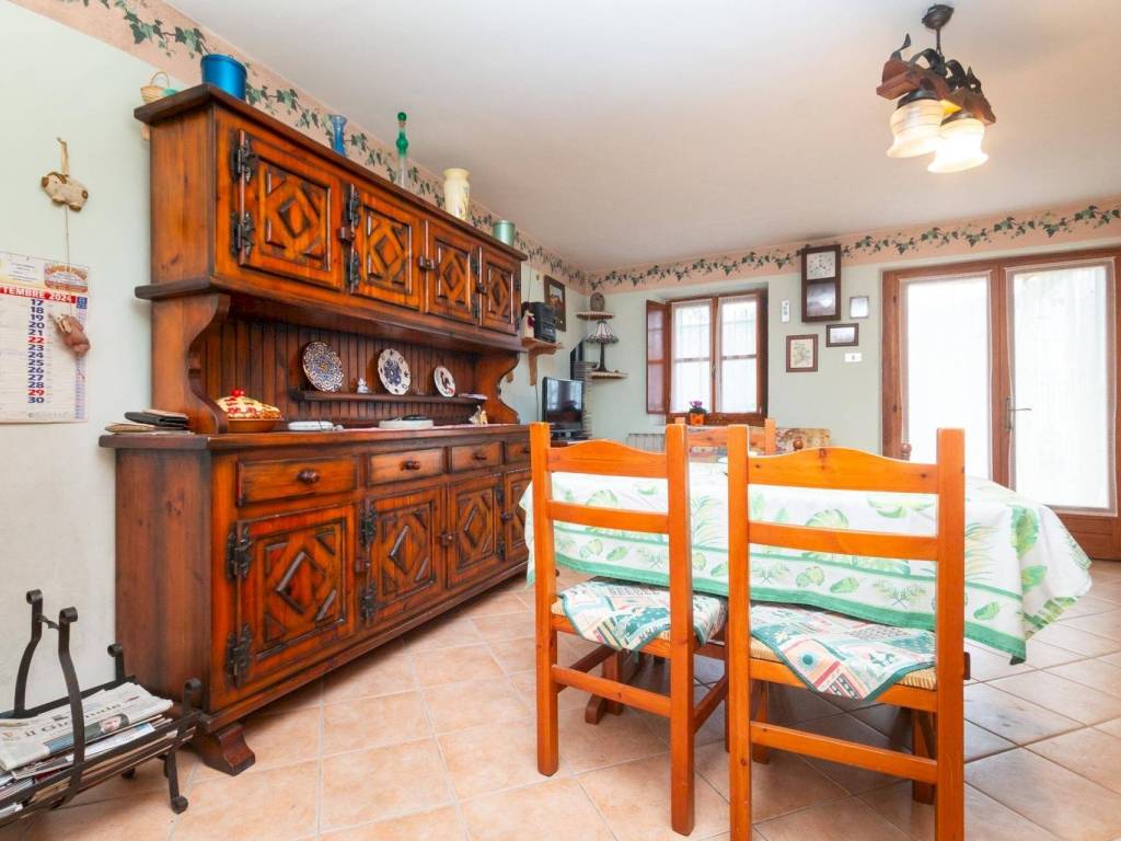 Casa indipendente a Bagnolo piemonte in Via Basse, 8 - Foto 4