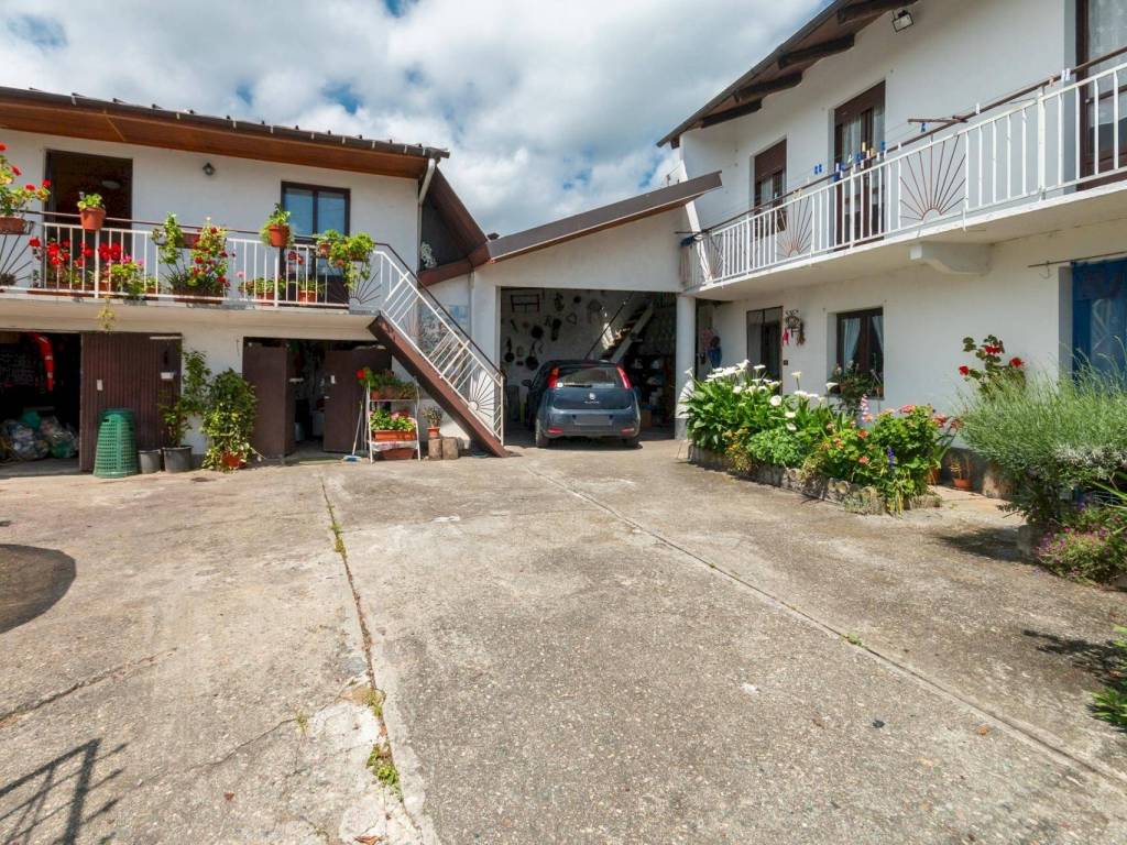 Casa indipendente a Bagnolo piemonte in Via Olmetto, 19 - Foto 3