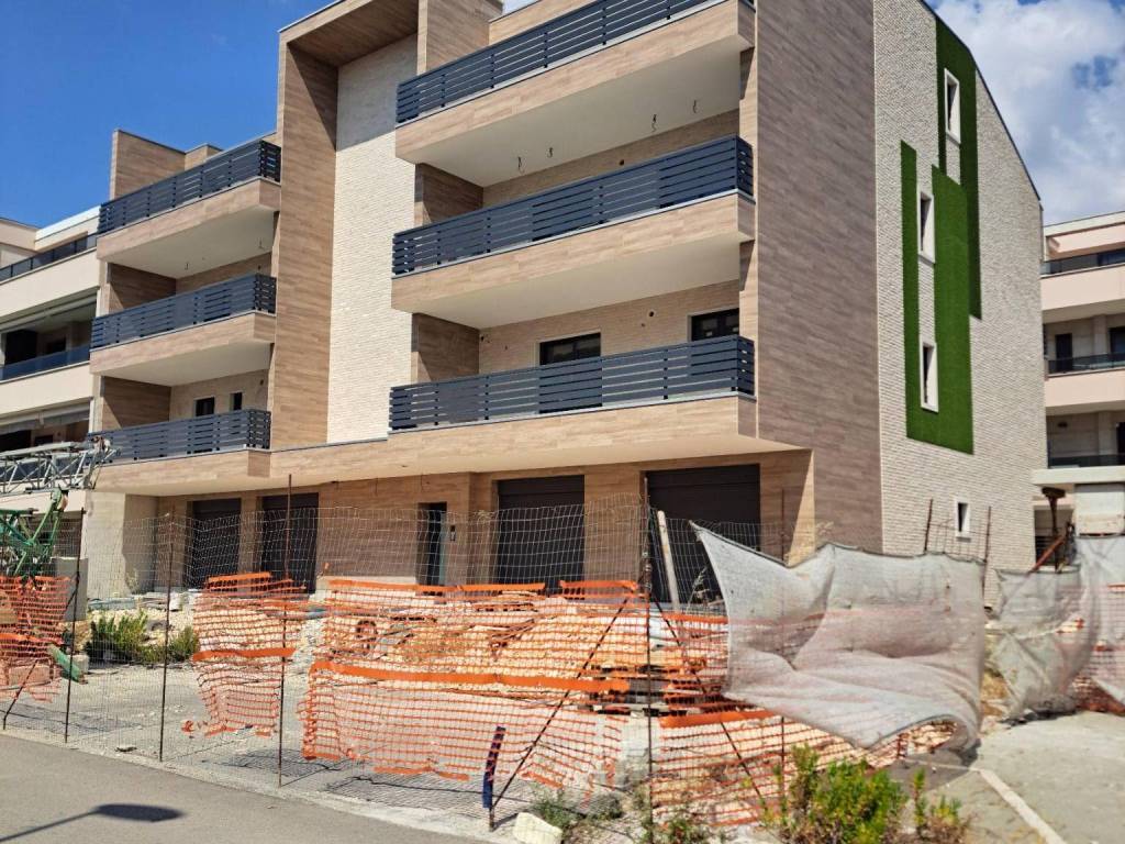 Appartamento a Manfredonia in Via Antonio Valente - Foto 3