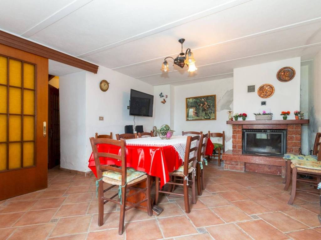 Casa indipendente a Bagnolo piemonte in Via Cave, 471 - Foto 5