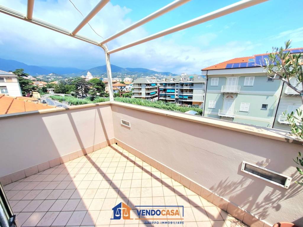 Appartamento a Loano in Via Renato Boragine - Foto 2