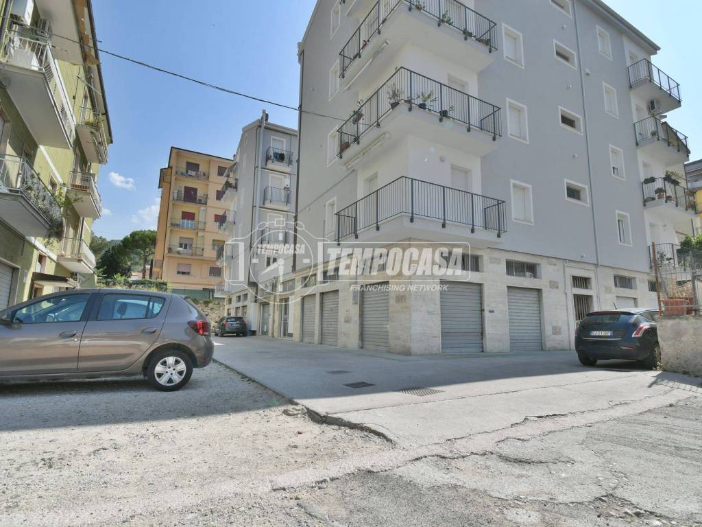 Appartamento a Ascoli piceno in Via Gradara - Foto 2