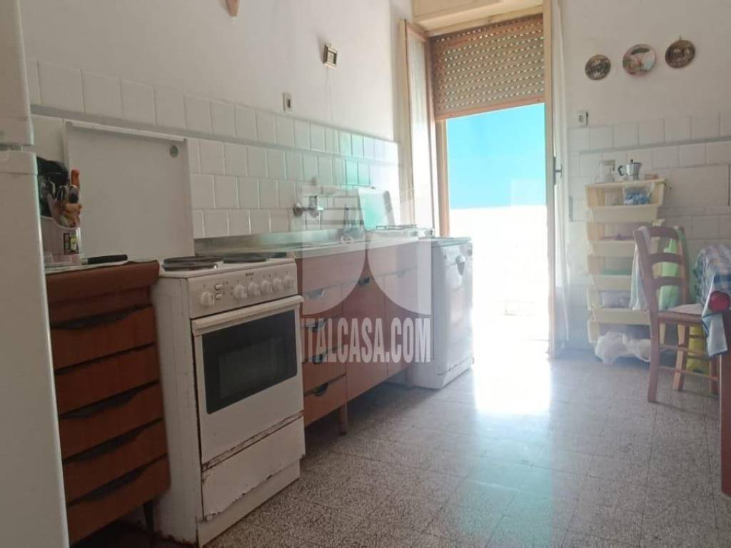 Appartamento a Crotone in via firenze - Foto 3