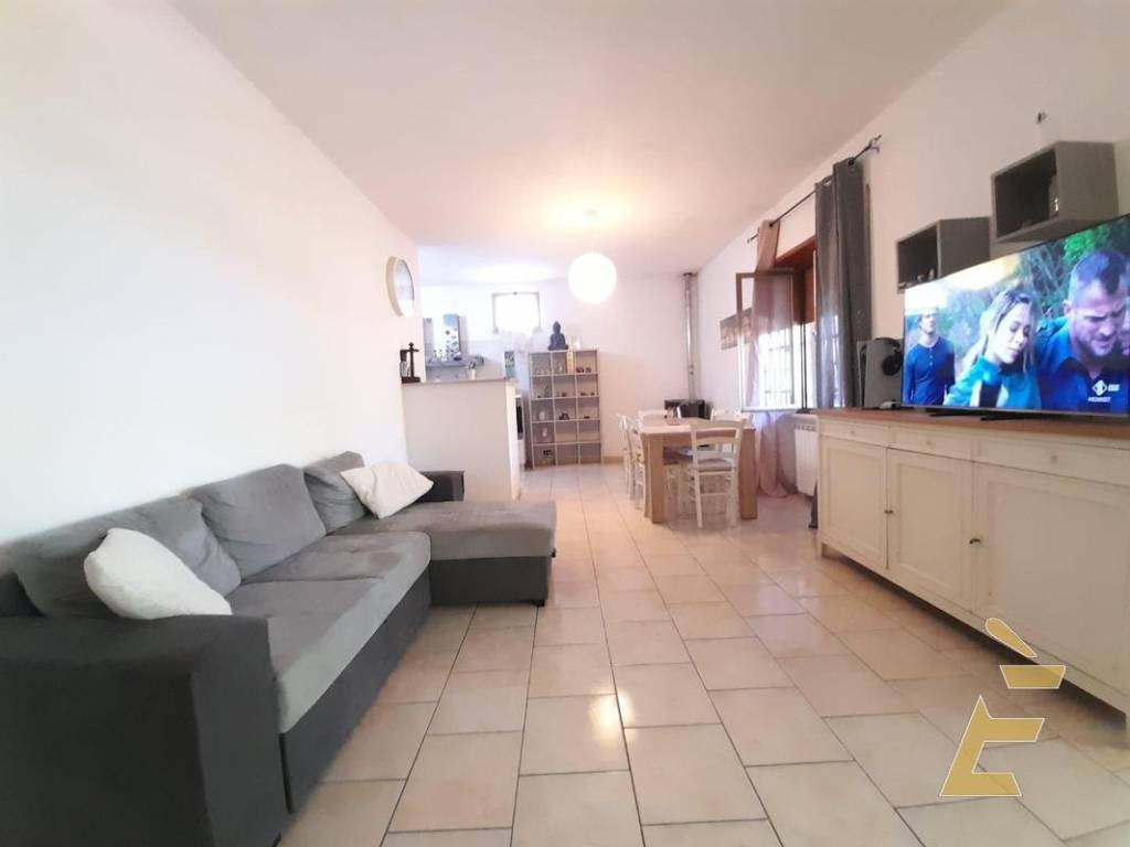 Villa a Aprilia in Via Miscano, 19 - Foto 2