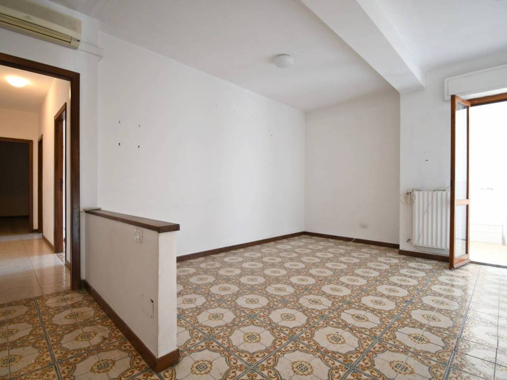 Appartamento a Quartu sant'elena in Via Parigi, 32 - Foto 2