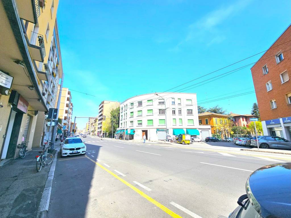 Appartamento a Bologna in Via Adolfo Albertazzi, 6 - Foto 5