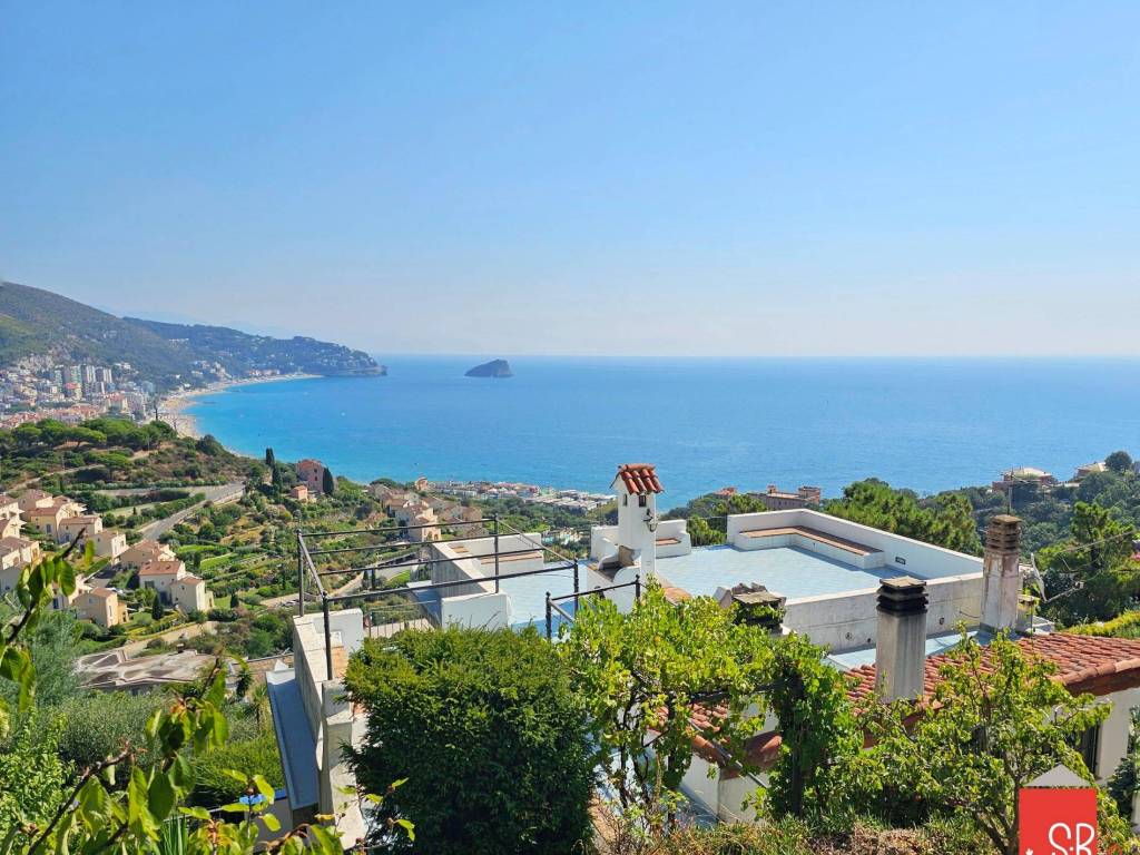 Villa a Spotorno in Via Provinciale Pineta - Foto 2