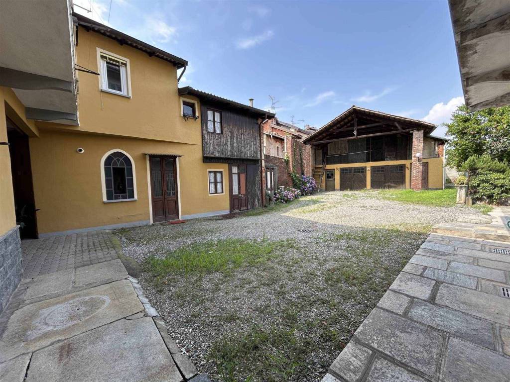 Casa indipendente a Gaglianico in Via Carlo Felice Trossi , 176 - Foto 4