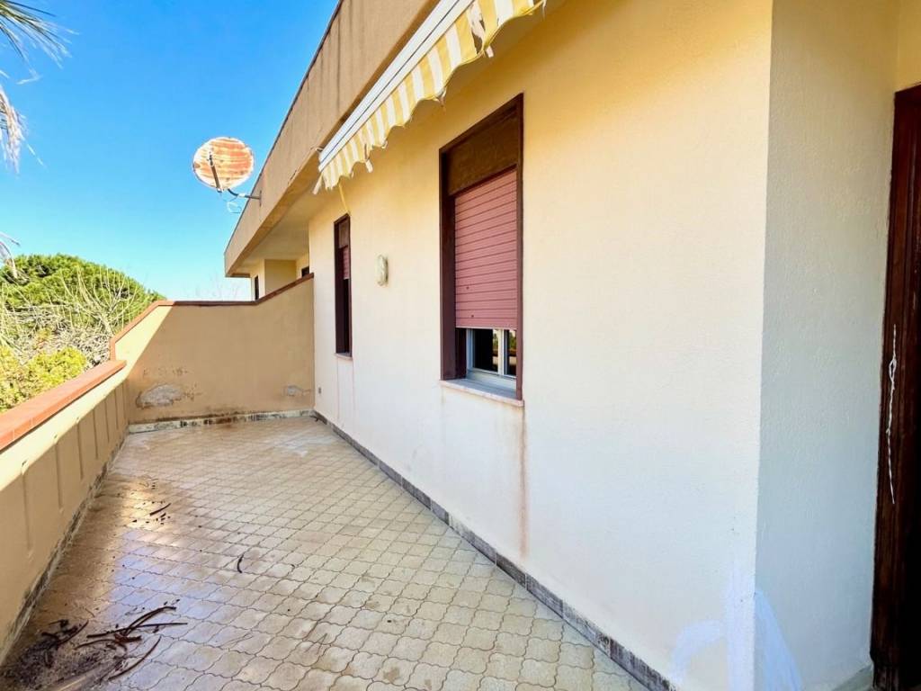 Appartamento a Campofelice di roccella in Via Val di Mazara - Foto 3